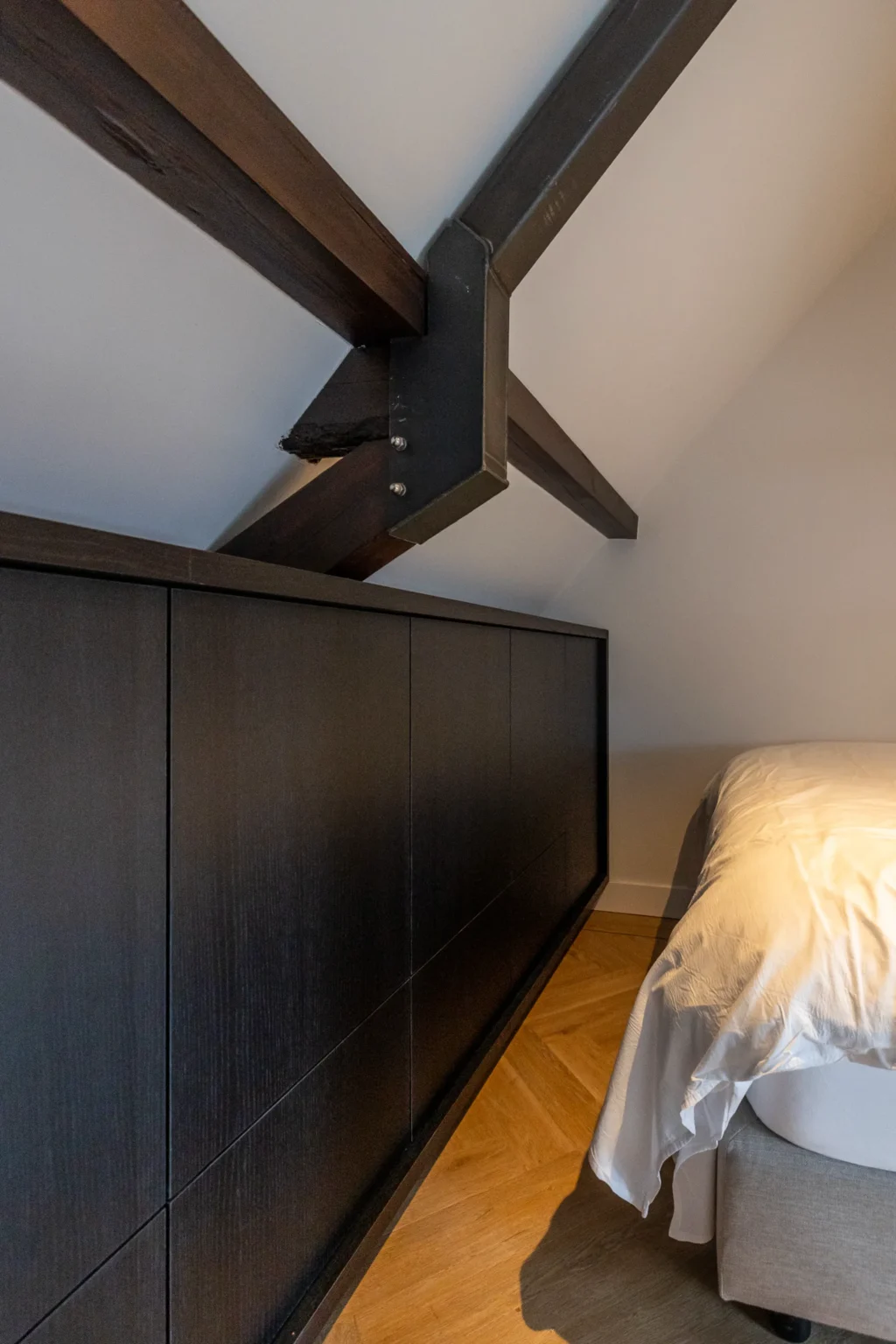 villaloena-6577.jpg kroon bed_kast