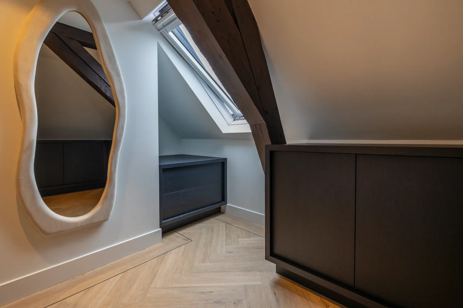 villaloena-6614.jpg maison kast hoek