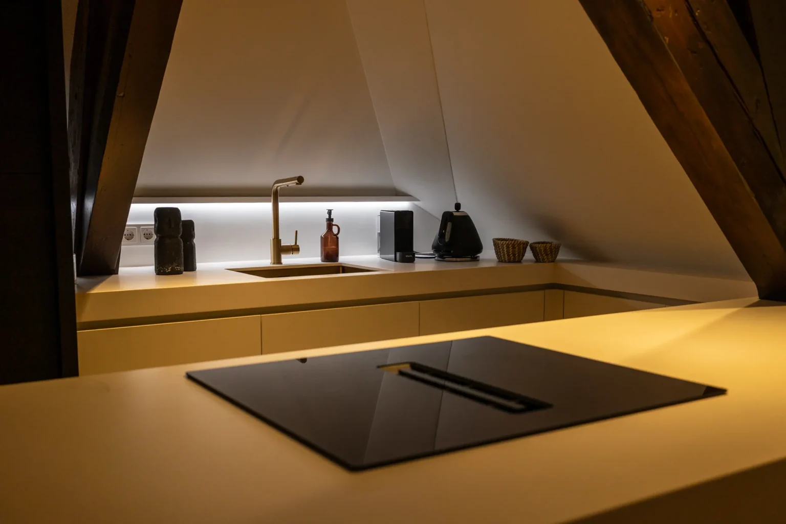 villaloena-6654.jpg keuken maison verlicht